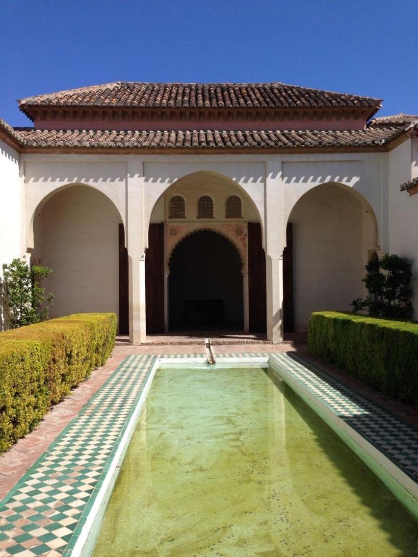 Apartamento La Bella Escondida Piscina Campo De Golf Solarium Y Parking En Centro Historico Málaga Exterior foto