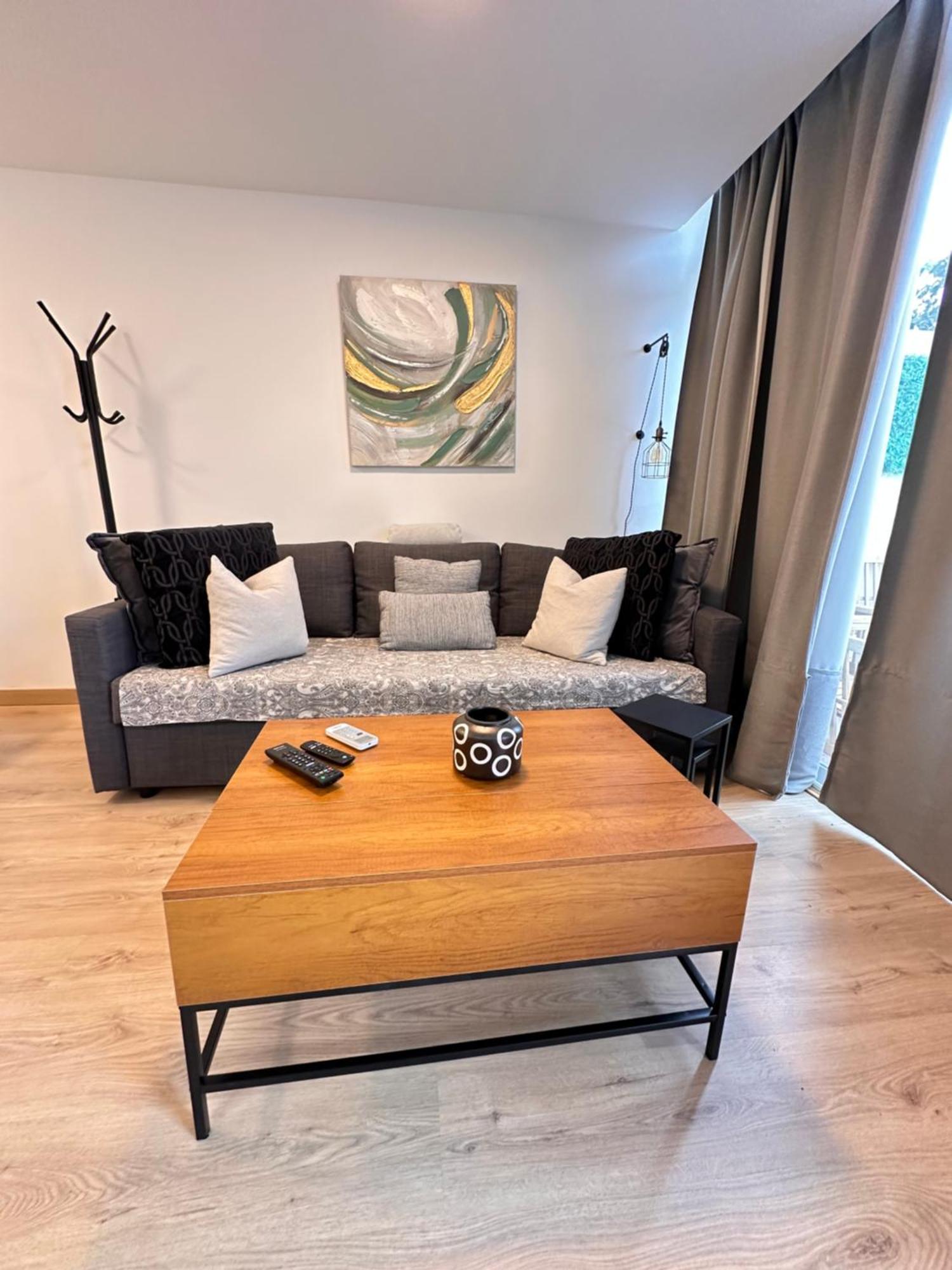 Apartamento La Bella Escondida Piscina Campo De Golf Solarium Y Parking En Centro Historico Málaga Exterior foto